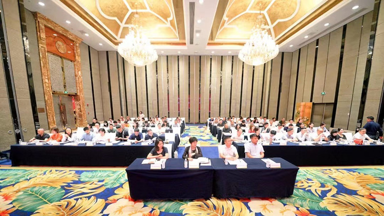 四川省小額貸款公司協(xié)會第三屆第二次會員大會暨四川省地方金融調(diào)解中心揭牌成立儀式